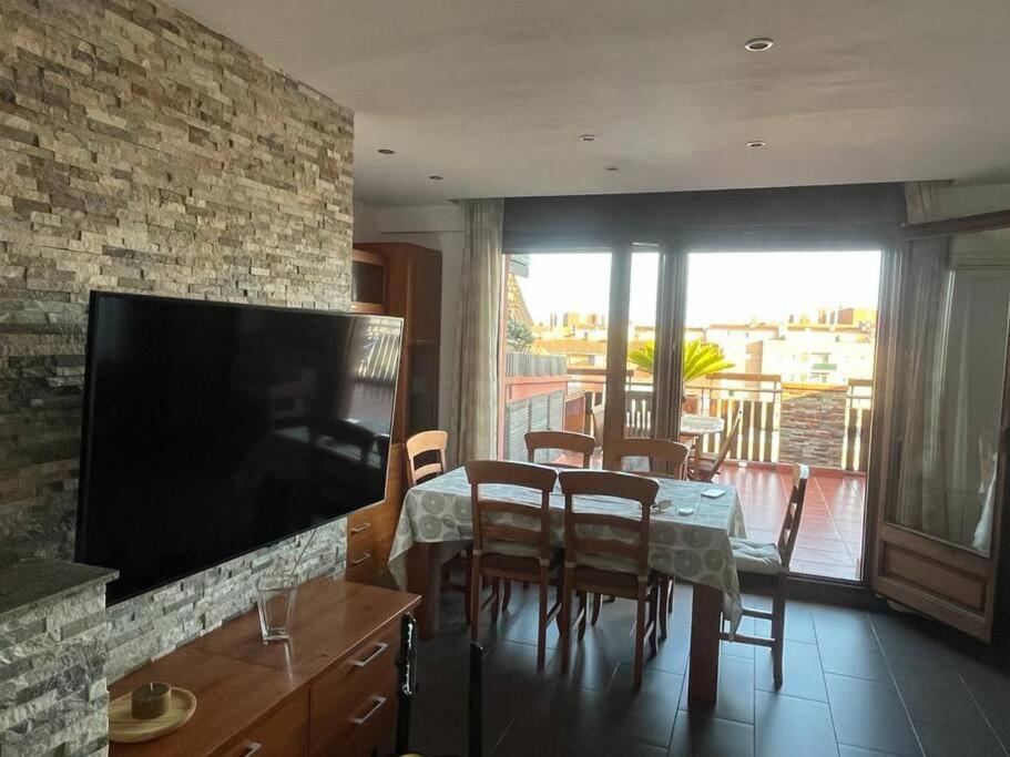 Appartement Atico Luminoso Centrico Y Comodo à Figueras Extérieur photo